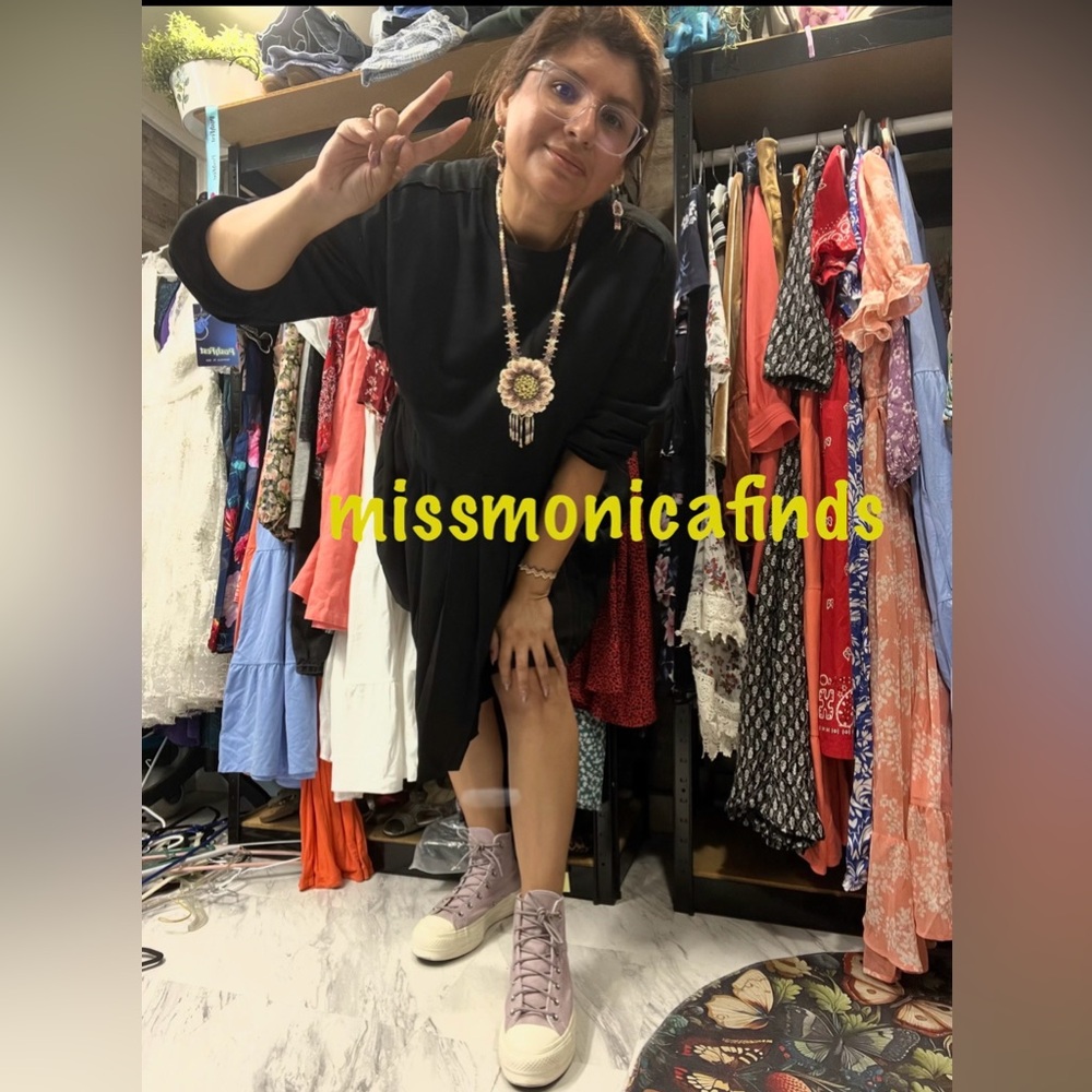 🔥08/20 𝐆𝐫𝐚𝐛 𝐭𝐡𝐞 𝐆𝐫𝐚𝐩𝐡𝐢𝐜𝐬 - $8 starts and under - Picture 2 of 3
